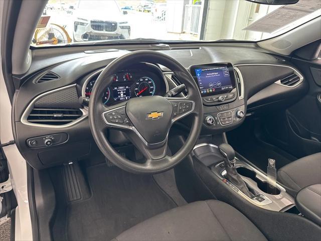 Photo of 2024 Summit White Chevrolet Malibu
