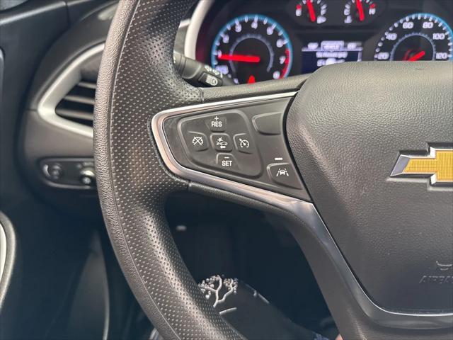Photo of 2024 Summit White Chevrolet Malibu