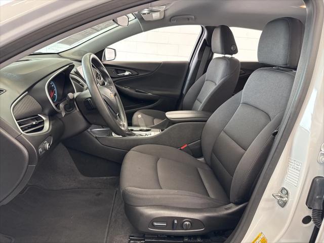 Photo of 2024 Summit White Chevrolet Malibu