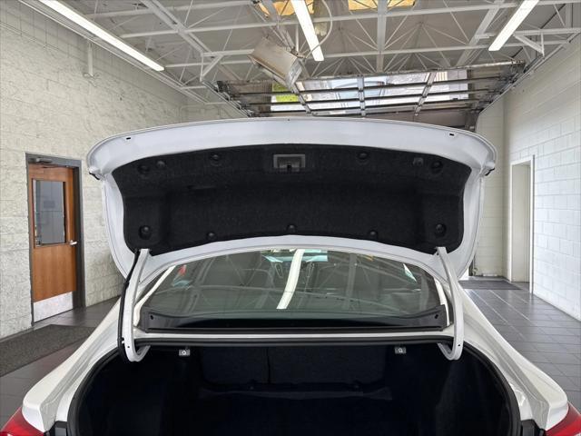 Photo of 2024 Summit White Chevrolet Malibu