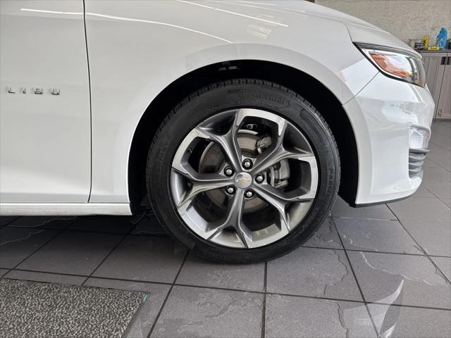 Photo of 2024 Summit White Chevrolet Malibu