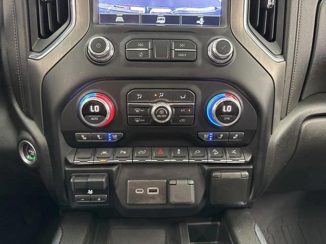 Photo of 2022 Pacific Blue Metallic GMC Sierra 1500