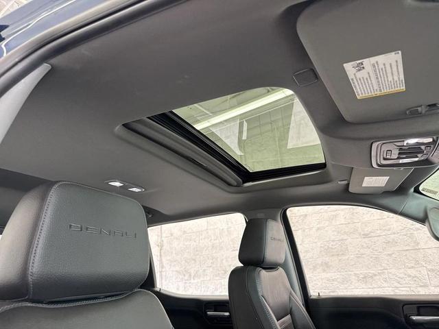 Photo of 2022 Pacific Blue Metallic GMC Sierra 1500