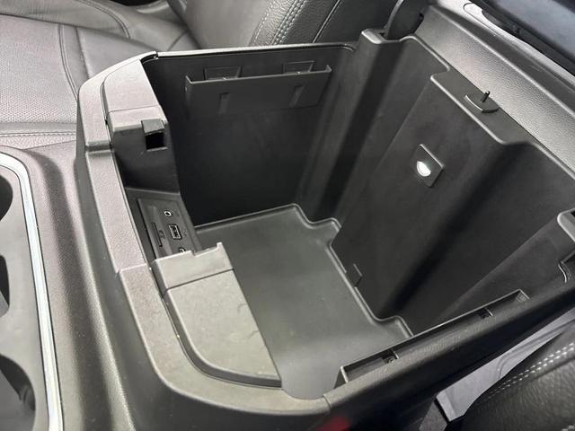Photo of 2022 Pacific Blue Metallic GMC Sierra 1500