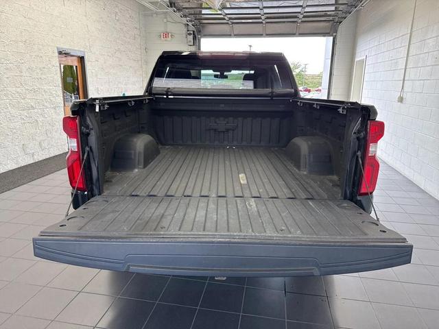 Photo of 2019 Black Chevrolet Silverado 1500