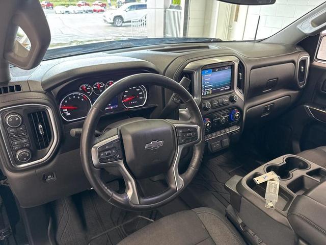 Photo of 2019 Black Chevrolet Silverado 1500