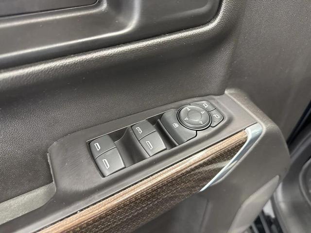 Photo of 2019 Black Chevrolet Silverado 1500