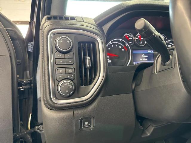 Photo of 2019 Black Chevrolet Silverado 1500