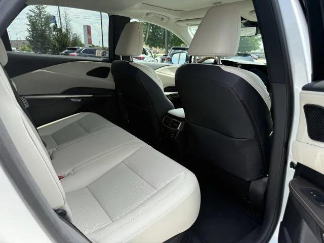 Photo of 2024 Eminent White Pearl Lexus RX 350