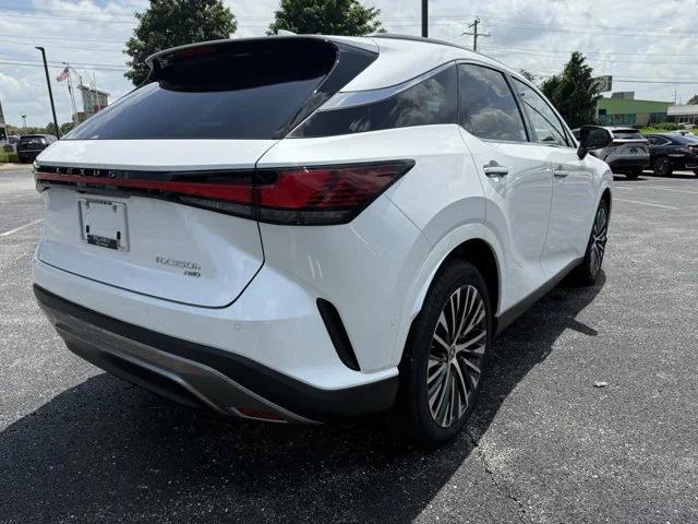 Photo of 2024 Eminent White Pearl Lexus RX 350