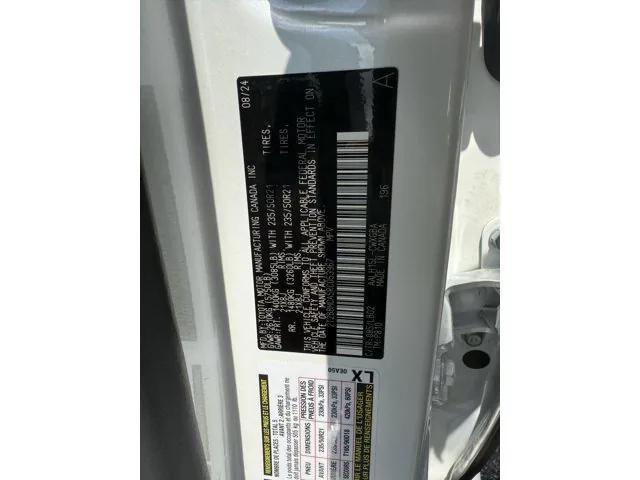 Photo of 2024 Eminent White Pearl Lexus RX 350