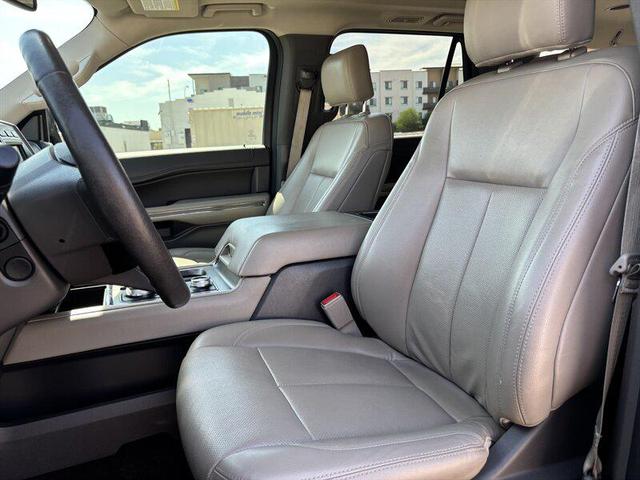 Photo of 2020 Agate Black Ford Expedition