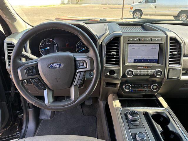 Photo of 2020 Agate Black Ford Expedition