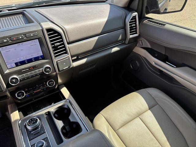 Photo of 2020 Agate Black Ford Expedition