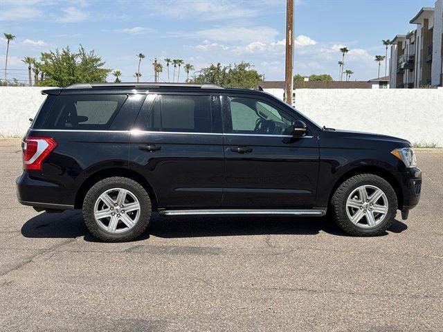 Photo of 2020 Agate Black Ford Expedition