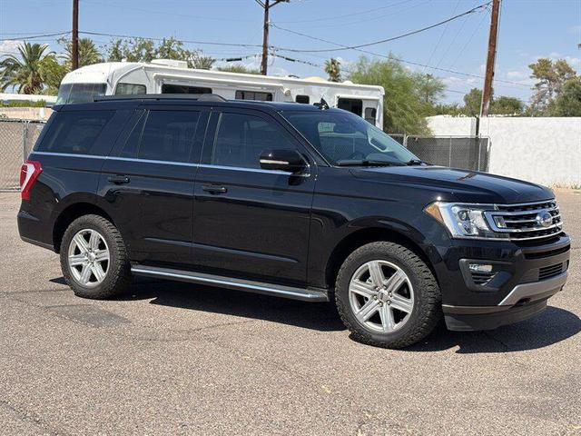 Photo of 2020 Agate Black Ford Expedition