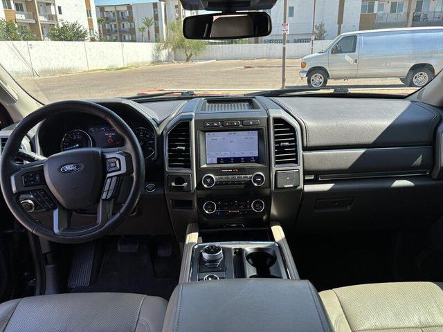 Photo of 2020 Agate Black Ford Expedition