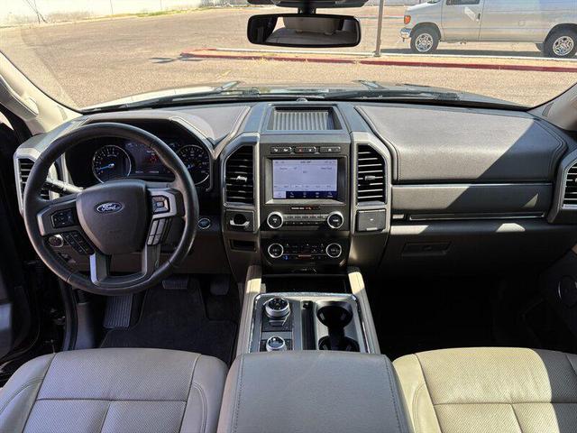Photo of 2020 Agate Black Ford Expedition