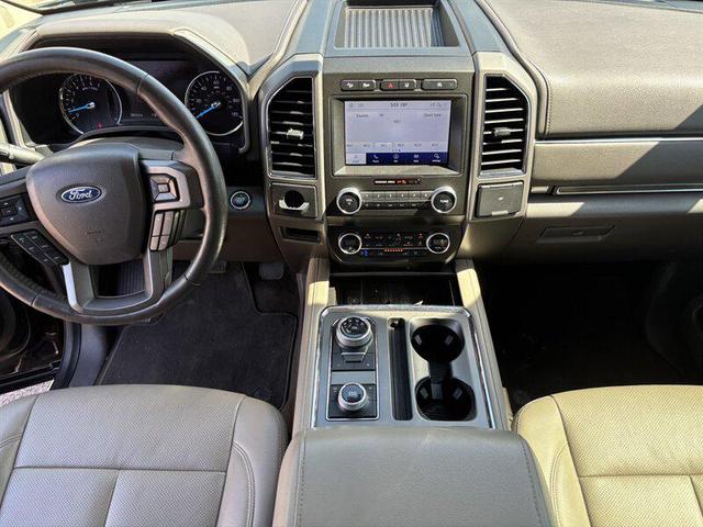 Photo of 2020 Agate Black Ford Expedition