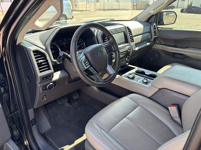 Photo of 2020 Agate Black Ford Expedition