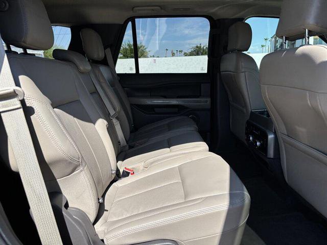 Photo of 2020 Agate Black Ford Expedition
