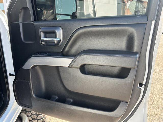 Photo of 2016 Summit White Chevrolet Silverado 2500