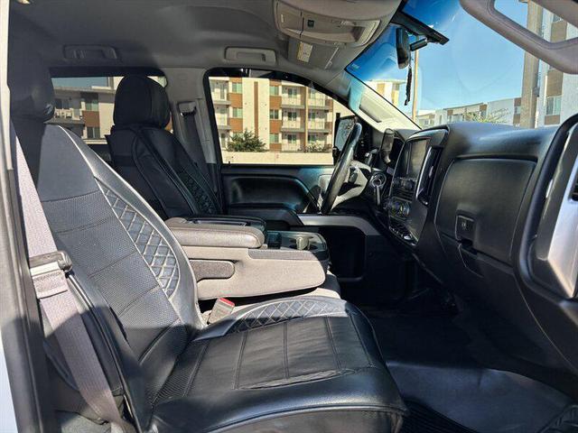 Photo of 2016 Summit White Chevrolet Silverado 2500