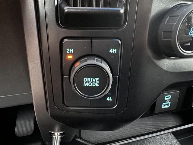 Photo of 2021 Oxford White/Carbonized Gray Ford F-150
