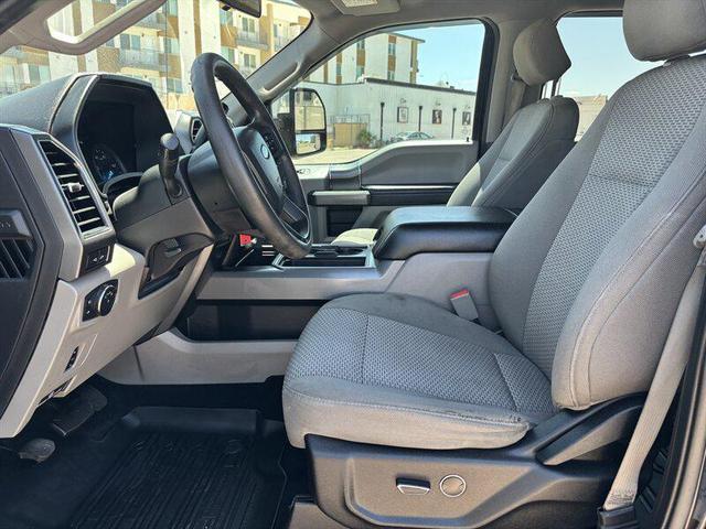 Photo of 2019 Agate Black Metallic Ford F-350
