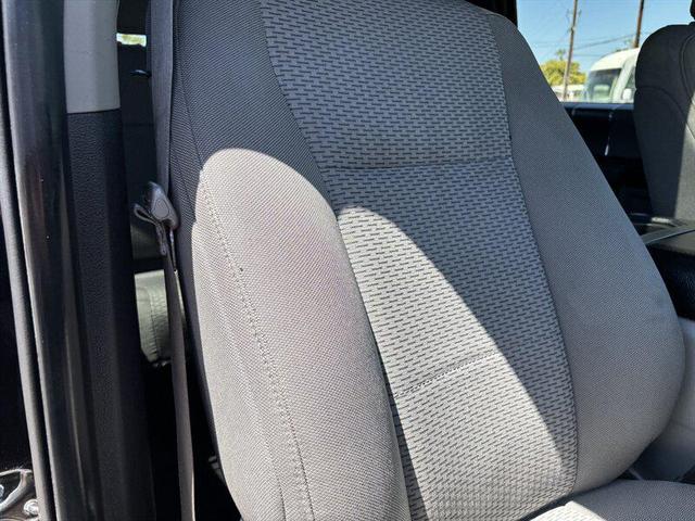 Photo of 2019 Agate Black Metallic Ford F-350