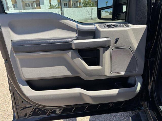 Photo of 2019 Agate Black Metallic Ford F-350