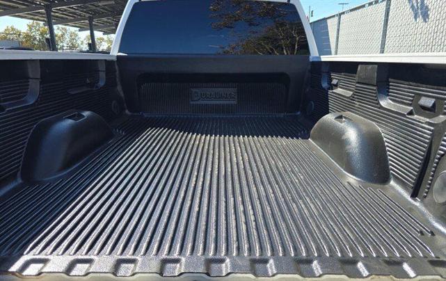 Photo of 2011 Summit White Chevrolet Silverado 3500