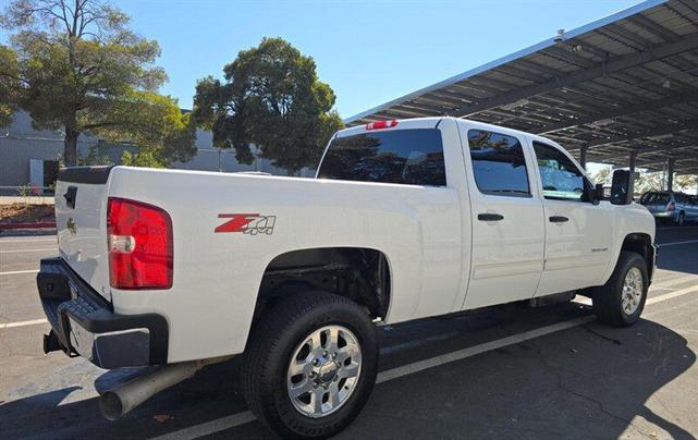 Photo of 2011 Summit White Chevrolet Silverado 3500