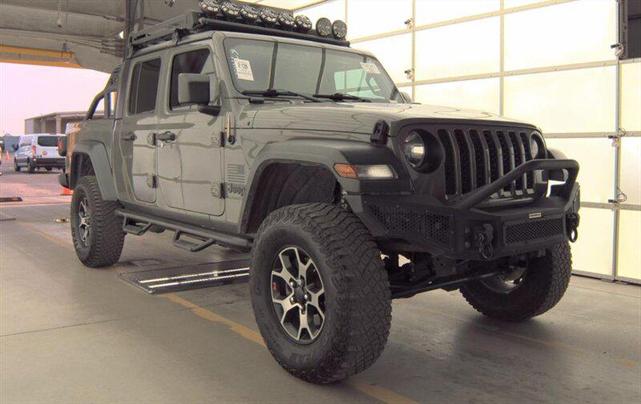 Photo of 2020 Sting-Gray Clearcoat Jeep Gladiator