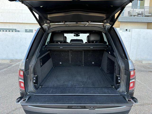 Photo of 2022 Gray Land Rover Range Rover