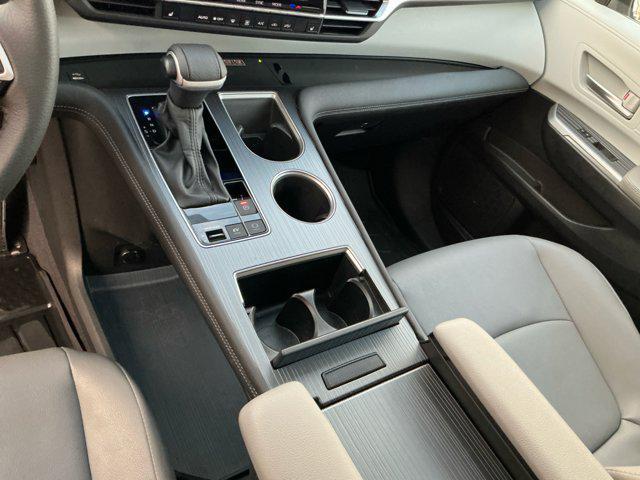 Photo of 2025 Ruby Flare Pearl Toyota Sienna