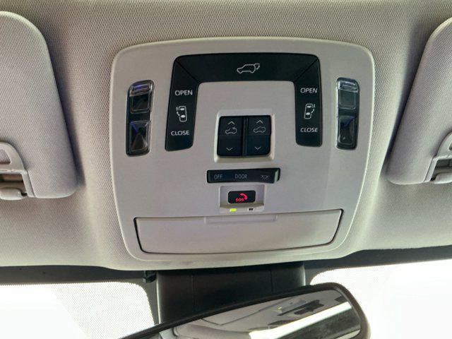 Photo of 2025 Ruby Flare Pearl Toyota Sienna