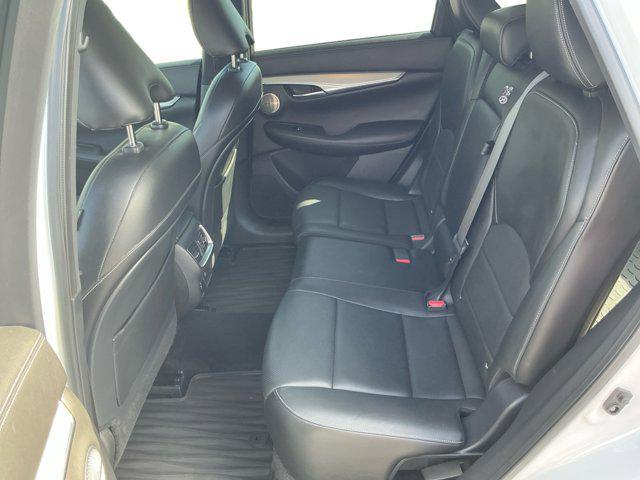 Photo of 2019 Lunar White INFINITI QX50