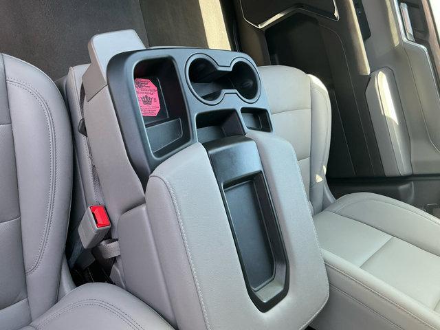 Photo of 2024 Summit White GMC Sierra 1500