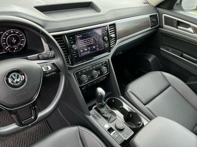Photo of 2019 Reflex Silver Metallic Volkswagen Atlas