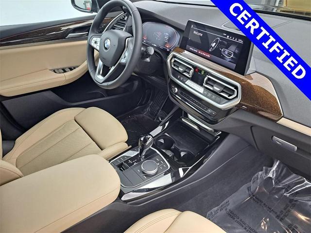 Photo of 2024 Jet Black BMW X3