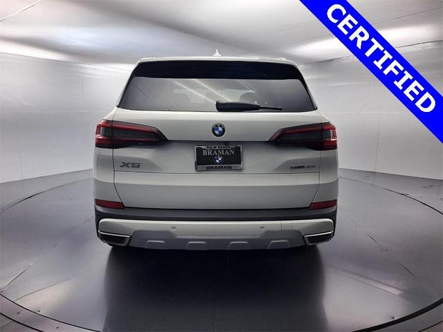 Photo of 2023 Alpine White BMW X5