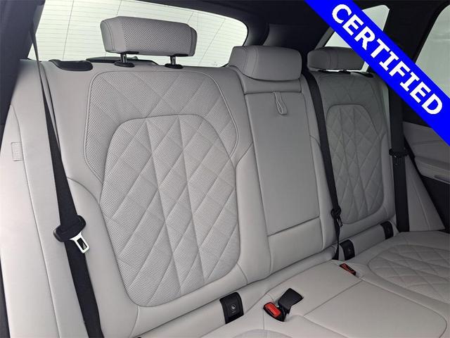 Photo of 2023 Alpine White BMW X5