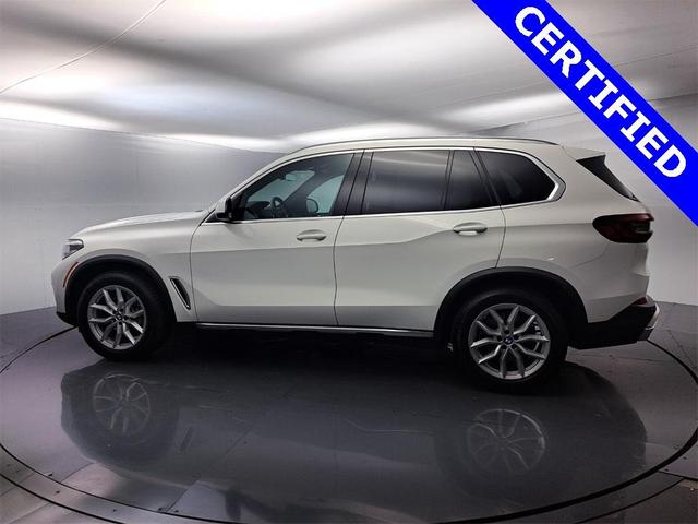 Photo of 2023 Alpine White BMW X5