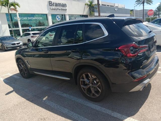 Photo of 2023 Black Sapphire Metallic BMW X3