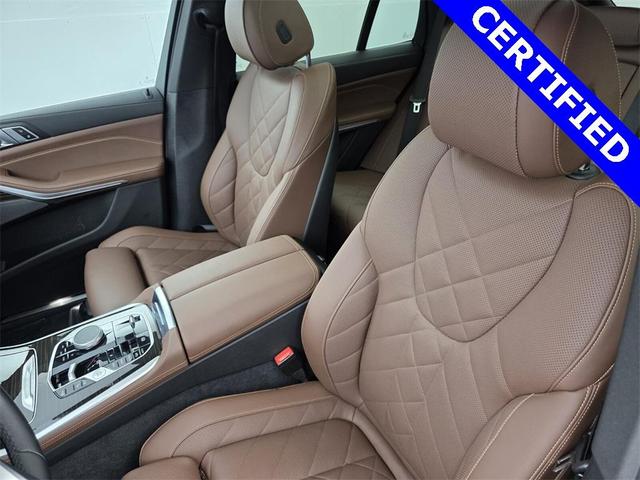Photo of 2024 Manhattan Green Metallic BMW X5 PHEV