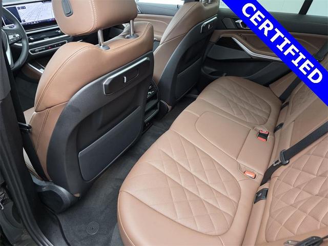 Photo of 2024 Manhattan Green Metallic BMW X5 PHEV
