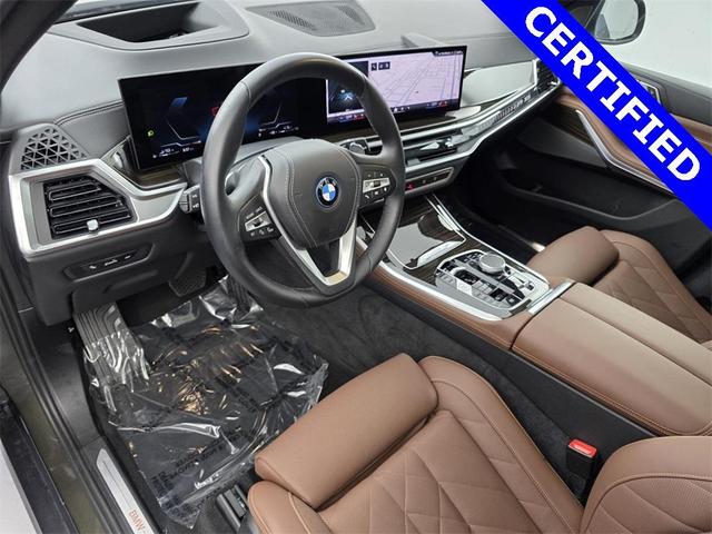 Photo of 2024 Manhattan Green Metallic BMW X5 PHEV
