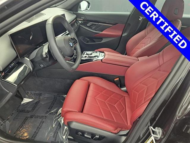 Photo of 2024 Dark Graphite Metallic BMW 530