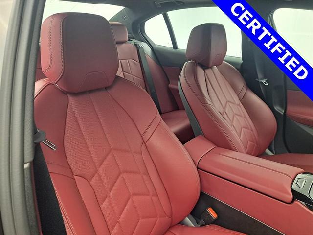 Photo of 2024 Dark Graphite Metallic BMW 530